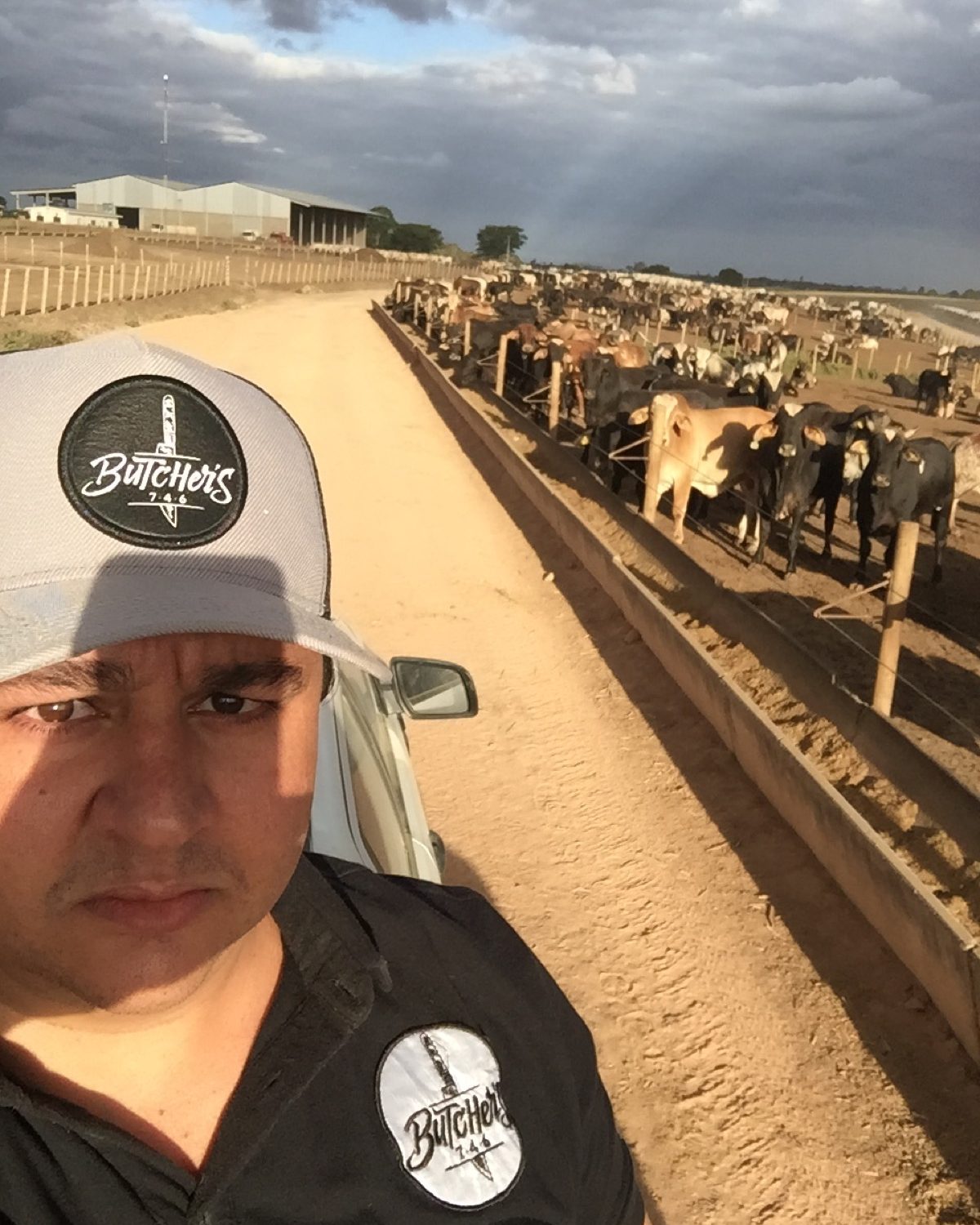 Marcelo Pimentel em visita a confinamento de gado